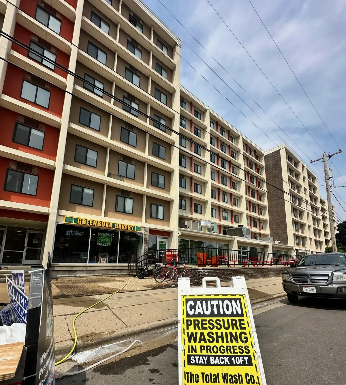 Commercial pressure washing and window cleaning in Madison, WI