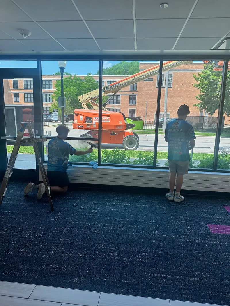 Large Apartment Complex Window Cleaning detail 1
