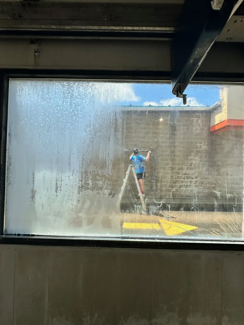 Window Cleaning - Job photo 1
